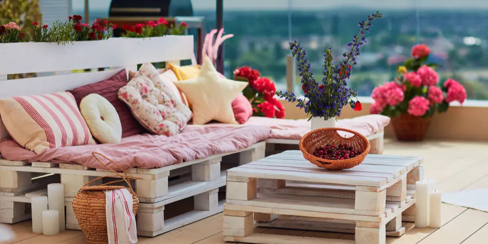 Comment faire une table basse avec 2 palettes ?