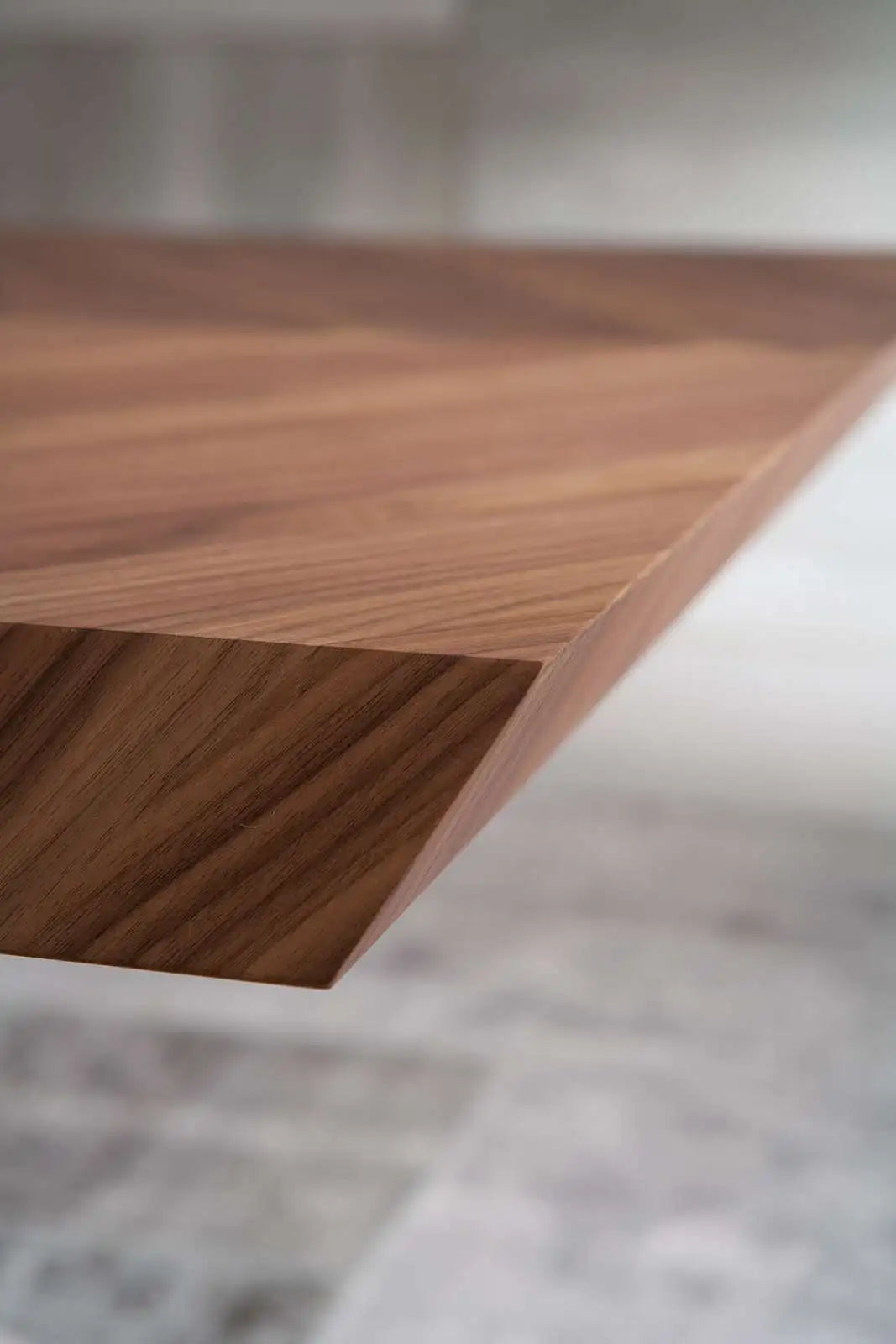 table ovale avec pied croisé métallique