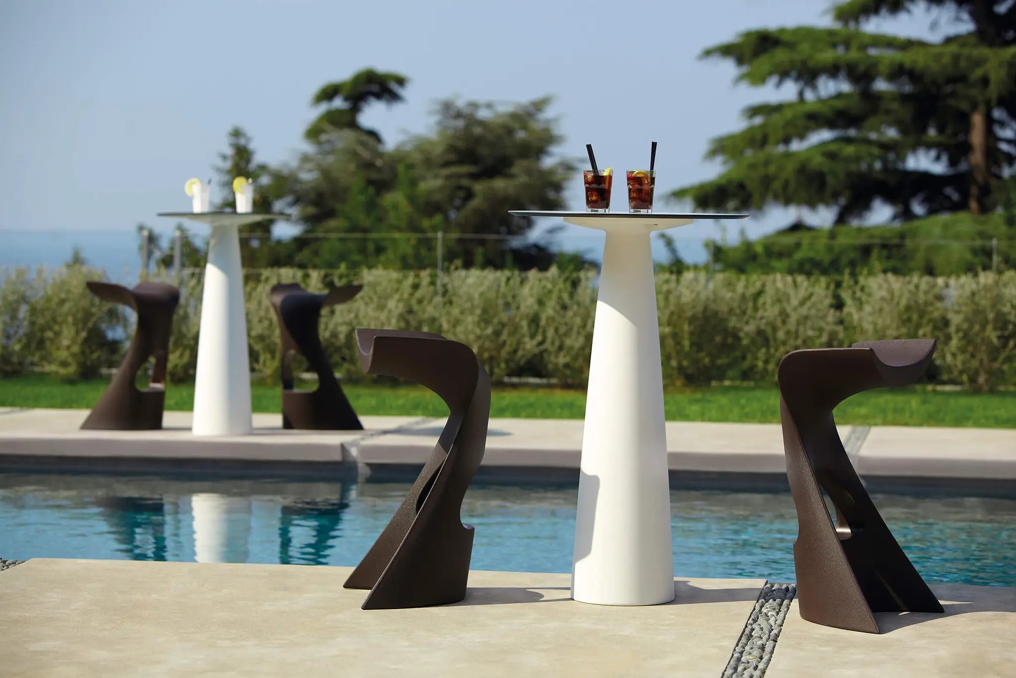 chaise_haute_design_blanc_pas_cher