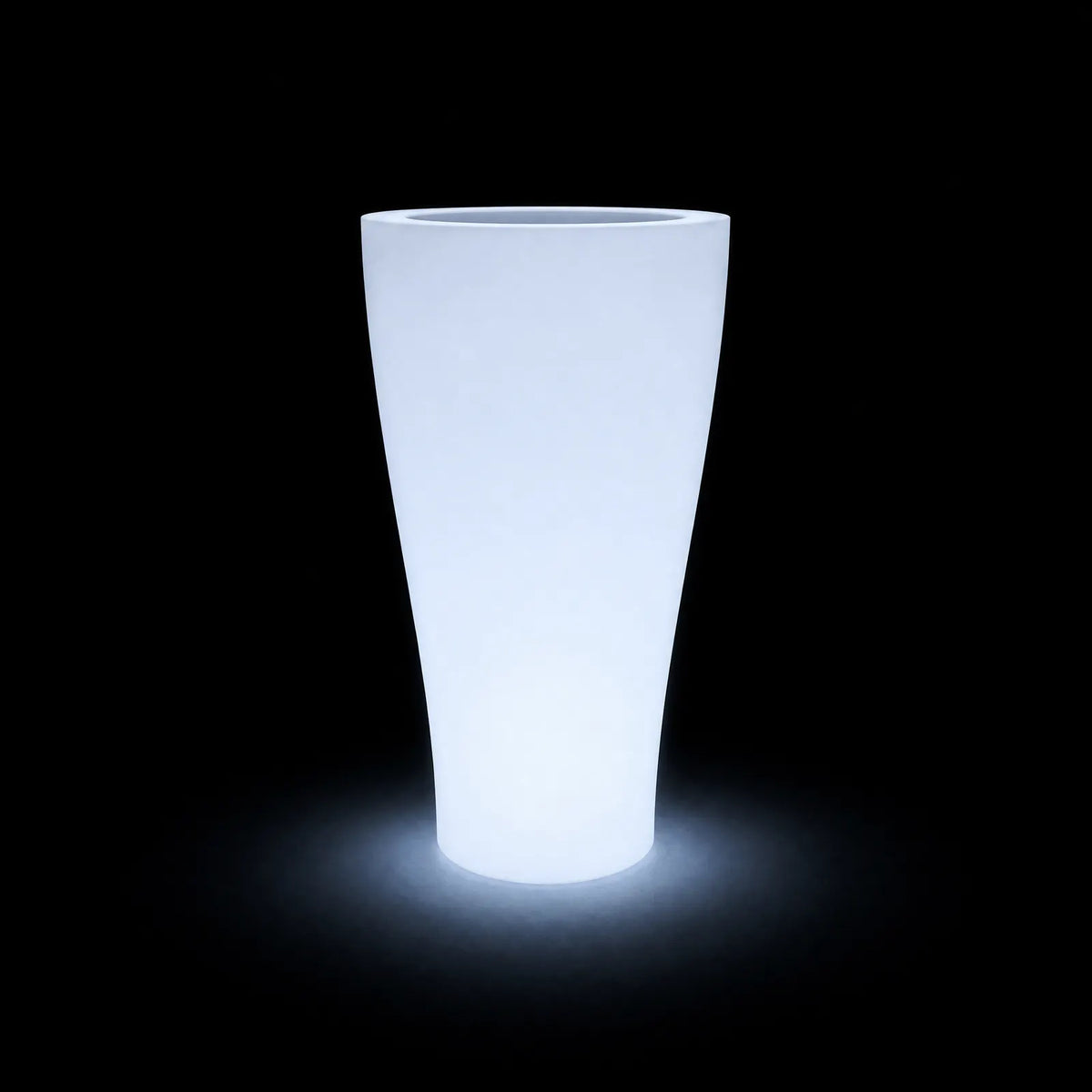 Pflanzkübel - Curvada LED Vondom, von innen beleuchtet auf schwarzem Hintergrund, Größe ø55x100 cm / ø65x120 cm