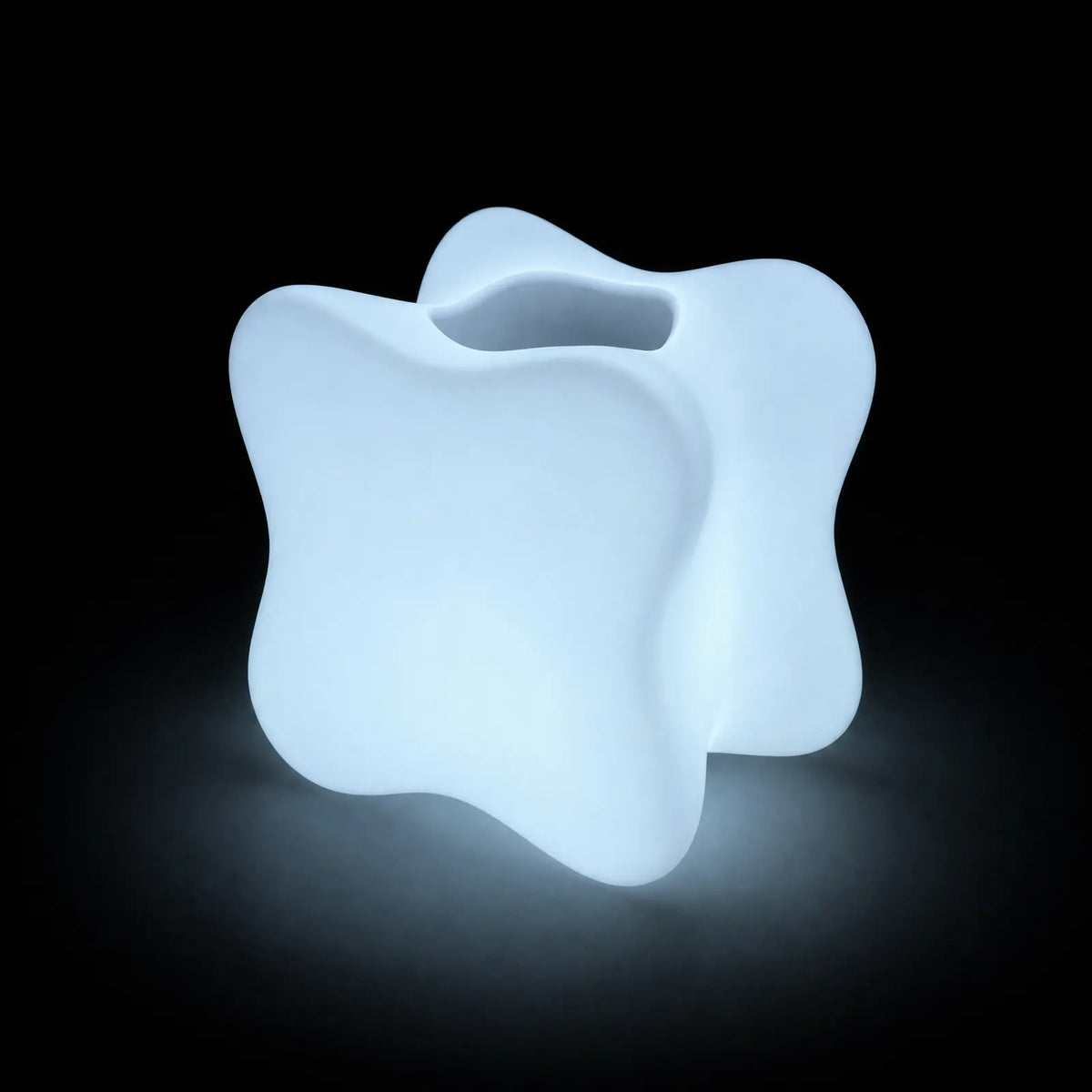 Pot - Pal Étoile LED Vondom, éclairé de l'intérieur sur fond noir
