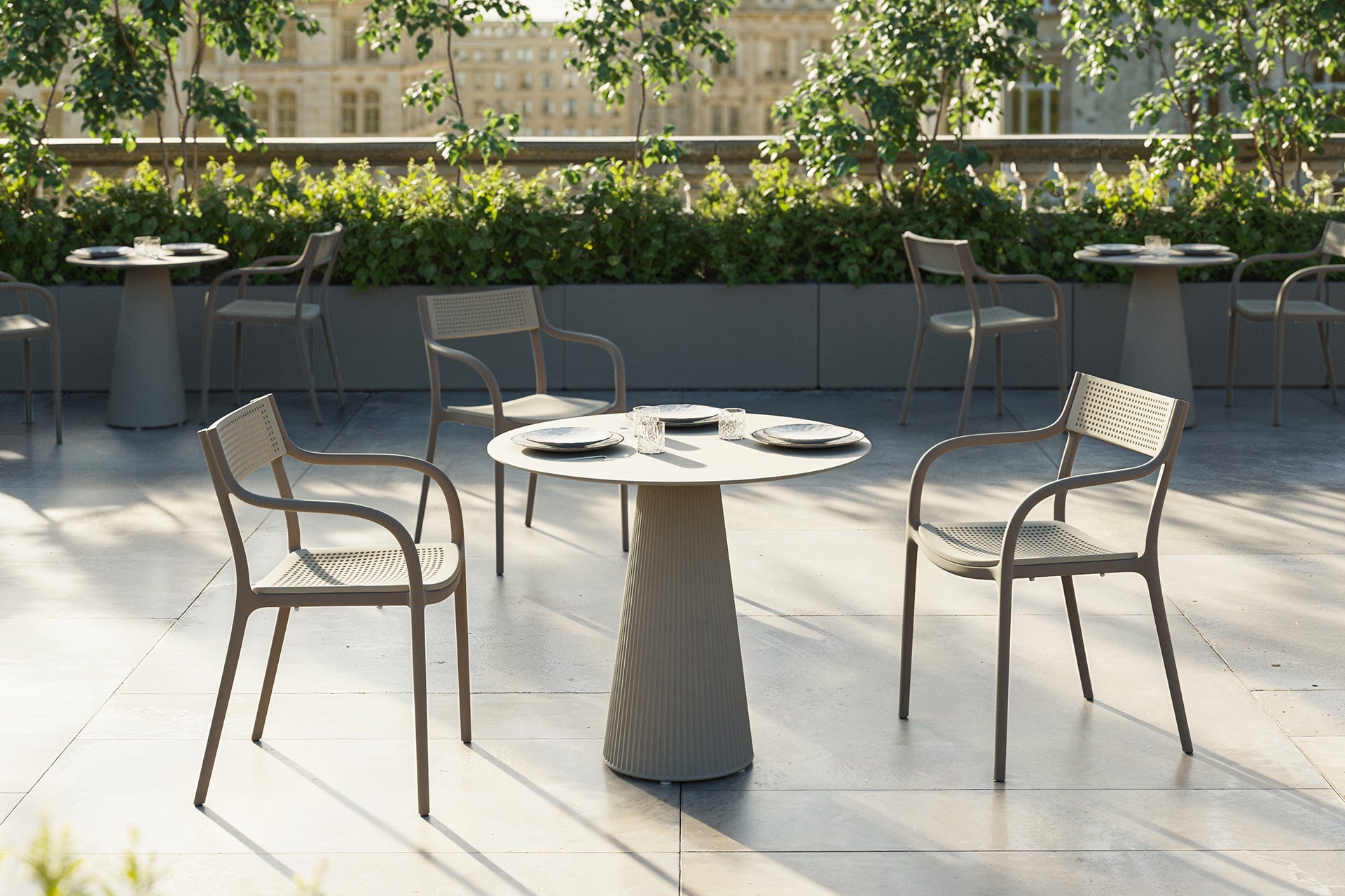 Table Ronde de Jardin 2 Personnes avec Pied Central - Collection Gatsby Vondom - 3
