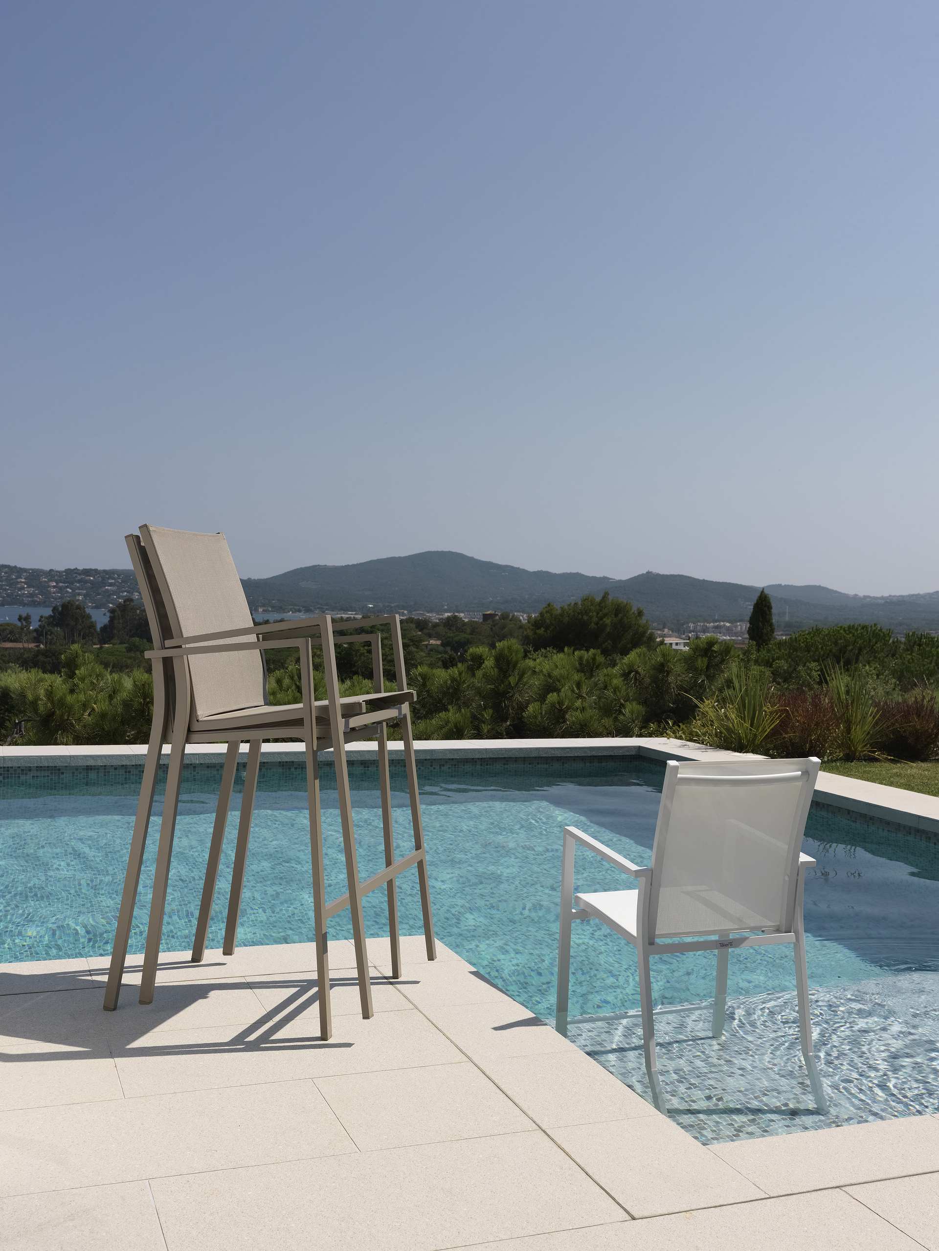 chaise_bar_dossier_haut