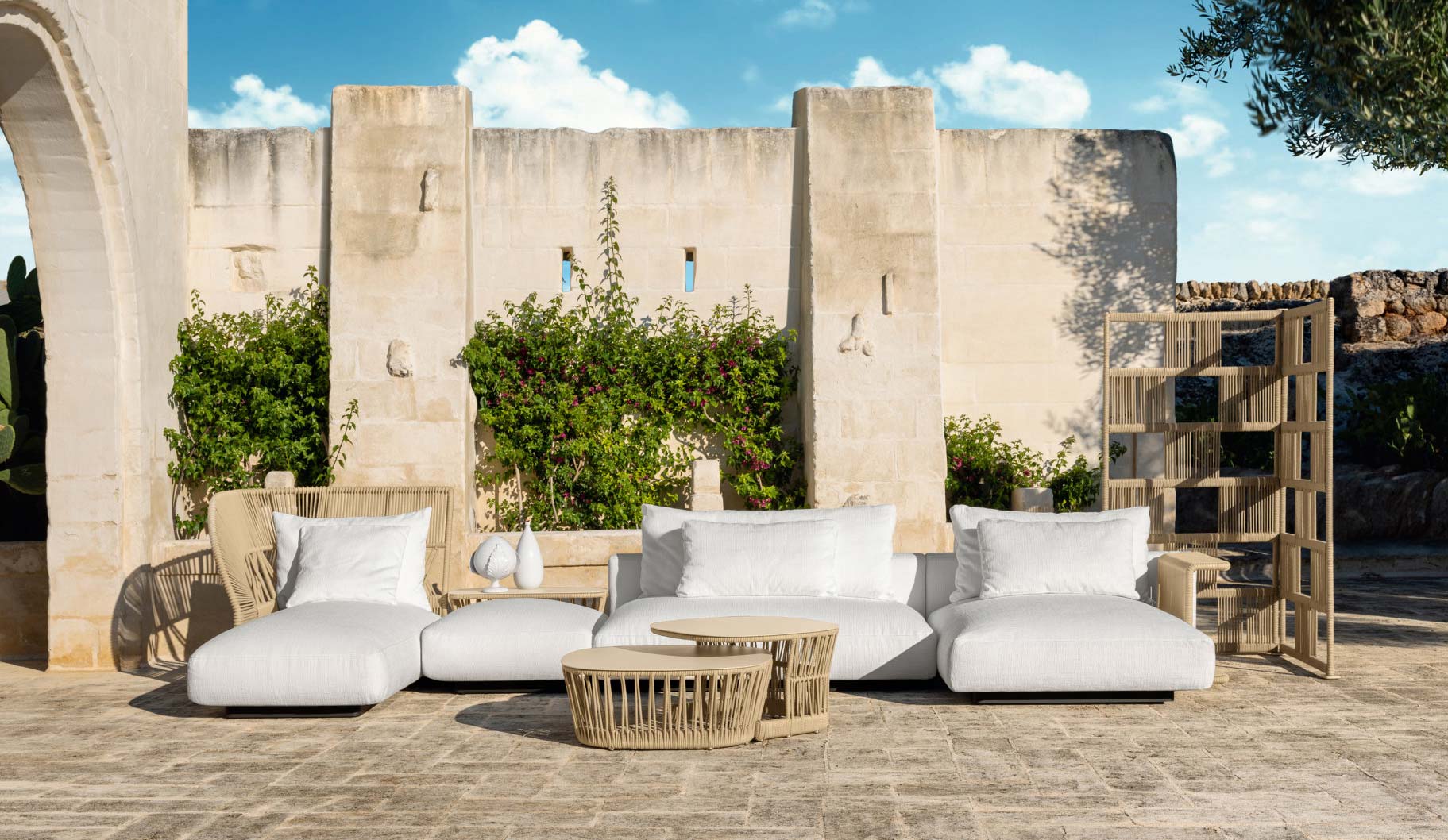 table-cafe-cliff-terrasse-pas-cher