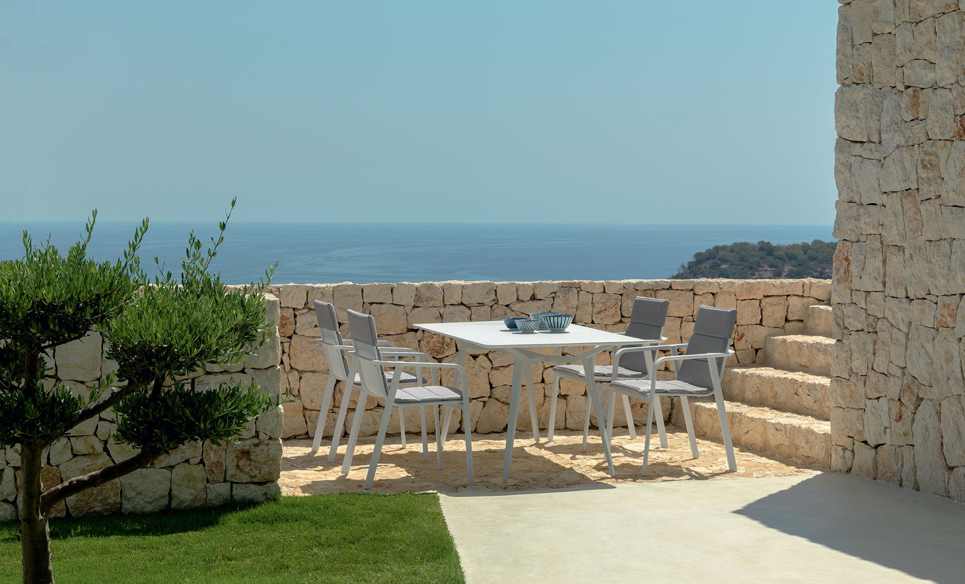 table_aluminium_deisgn