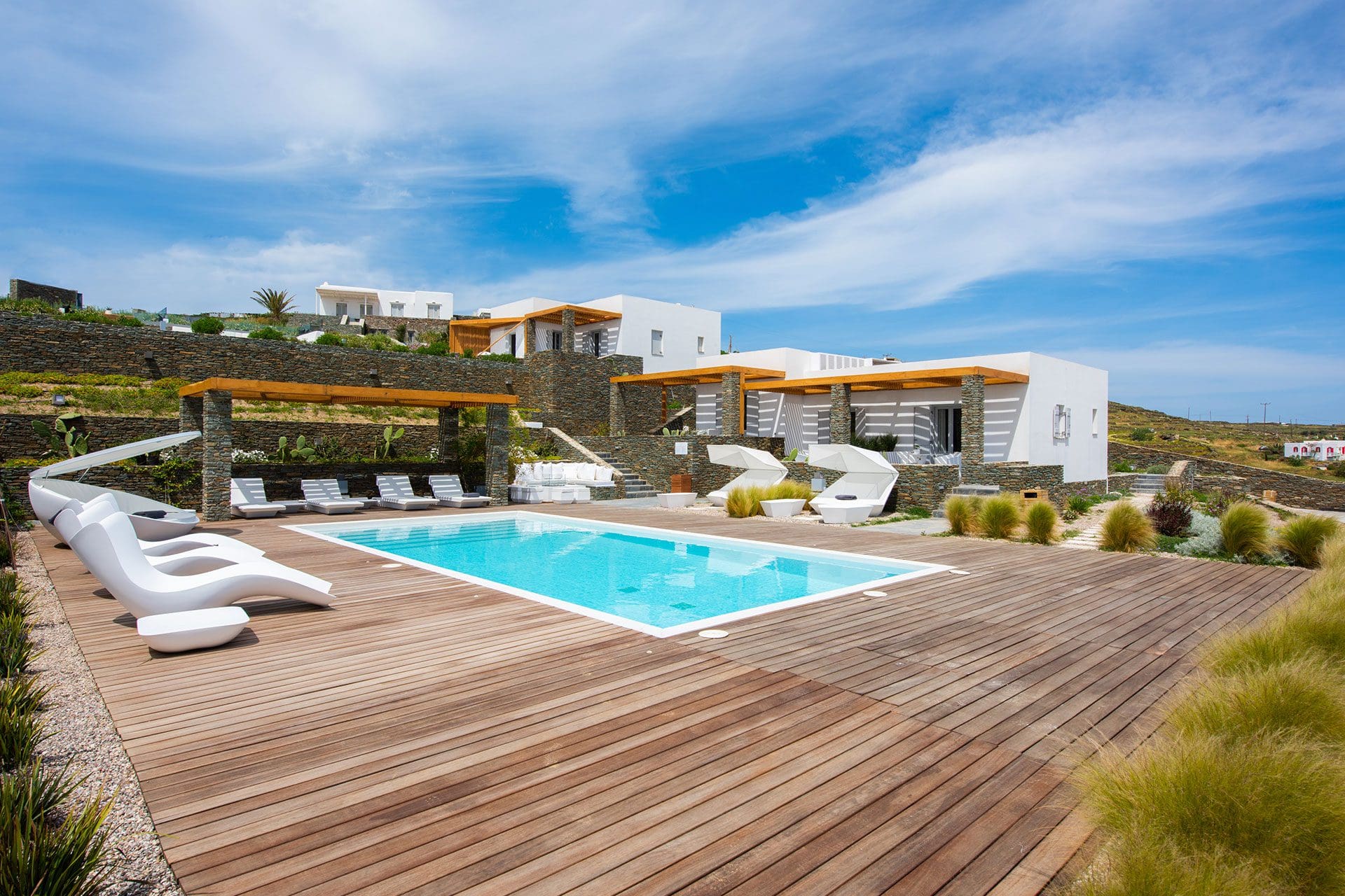 Element Sifnos Boutique Hotel 5 étoiles bord de mer Grèce mobilier Vondom