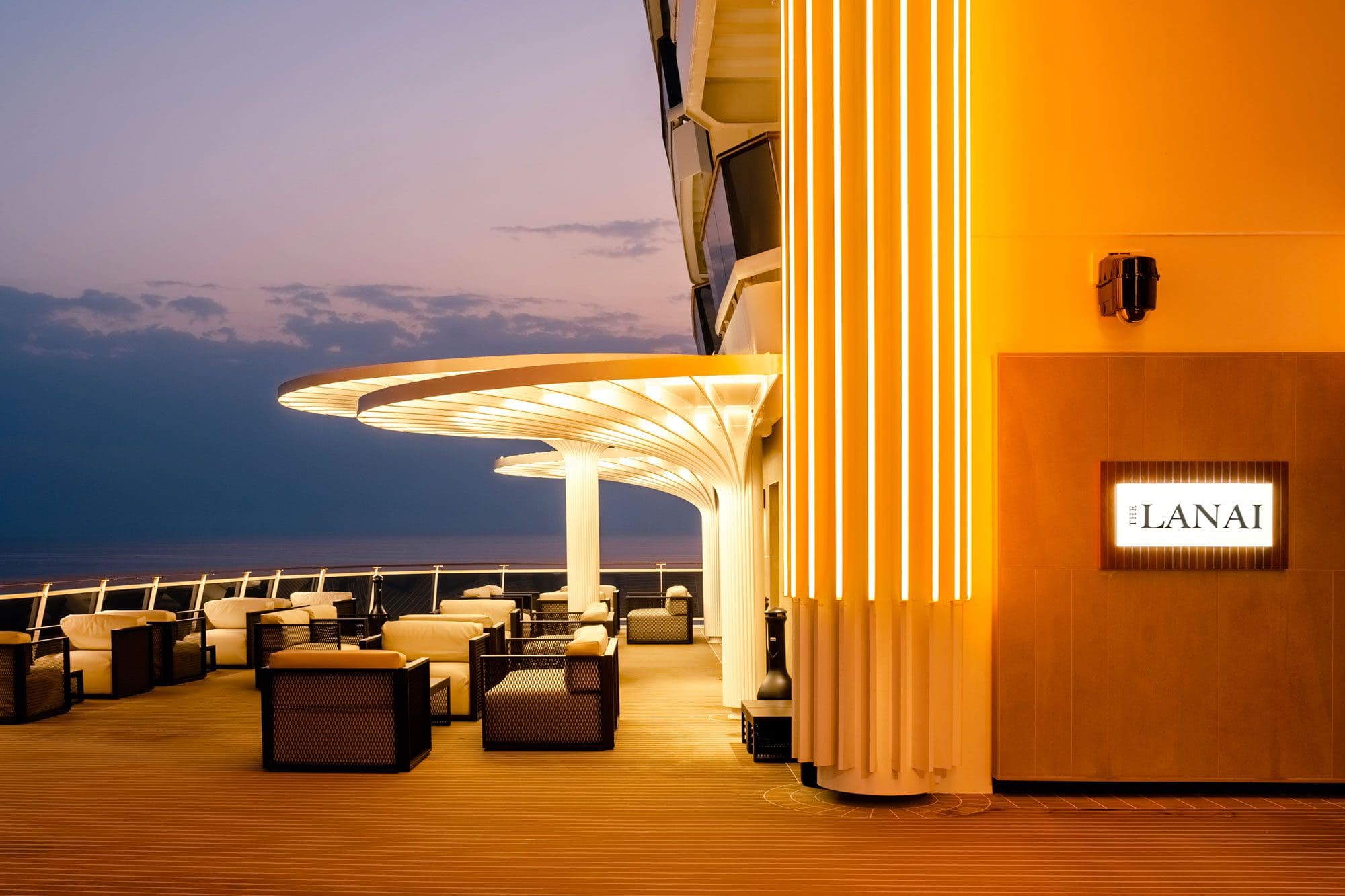 MSC World Europa croisière mobilier Vondom The Factory Ramón Esteve