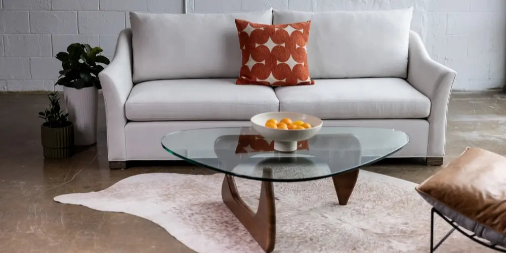 Avantages et Inconvénients d'une Table Triangle