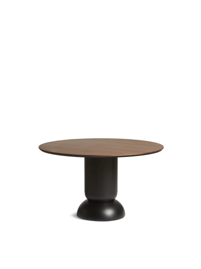 Table-a-manger-Chene-Massif-Scandinave