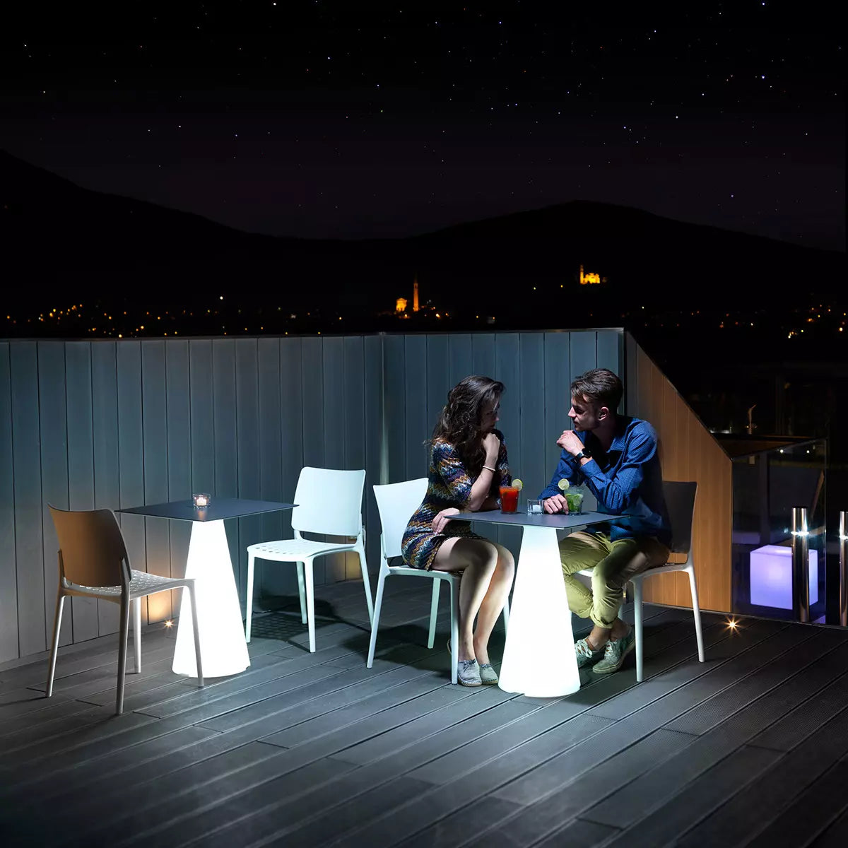 Table-bar-Ronde-Plastique