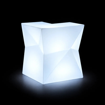 Bar FAZ Module Angle LED Vondom, éclairé de l'intérieur sur fond noir