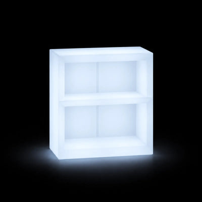 Bar Vela Étagères LED Vondom, éclairé de l'intérieur sur fond noir, taille 100x50x109 cm