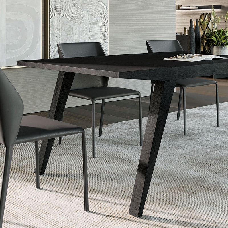 table en bois noir rectangulaire