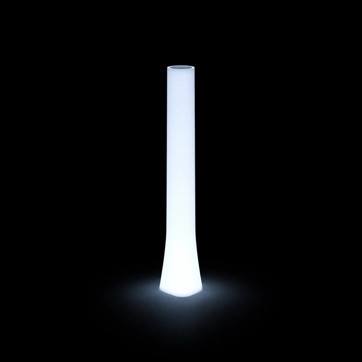 Pot - Bones LED Vondom, éclairé de l'intérieur sur fond noir, taille 35x41x220 cm