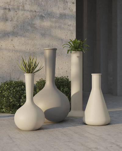 Pots Chemistubes Vondom en terrasse, design Teresa Sapey