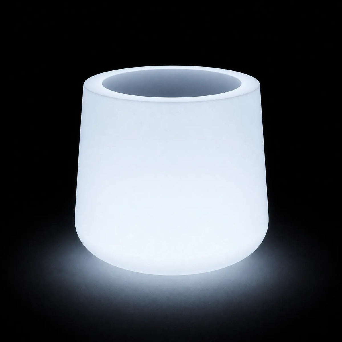 Pot - ULM Rond LED Vondom, éclairé de l'intérieur sur fond noir