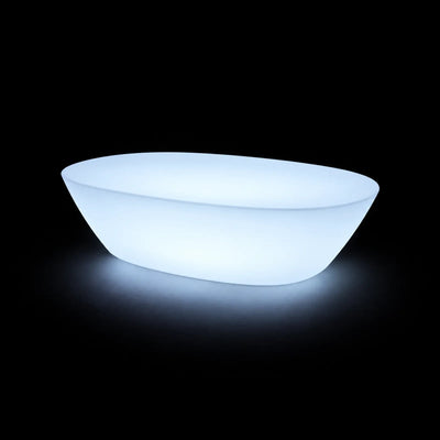Table Basse Sabinas LED Vondom, éclairé de l'intérieur sur fond noir