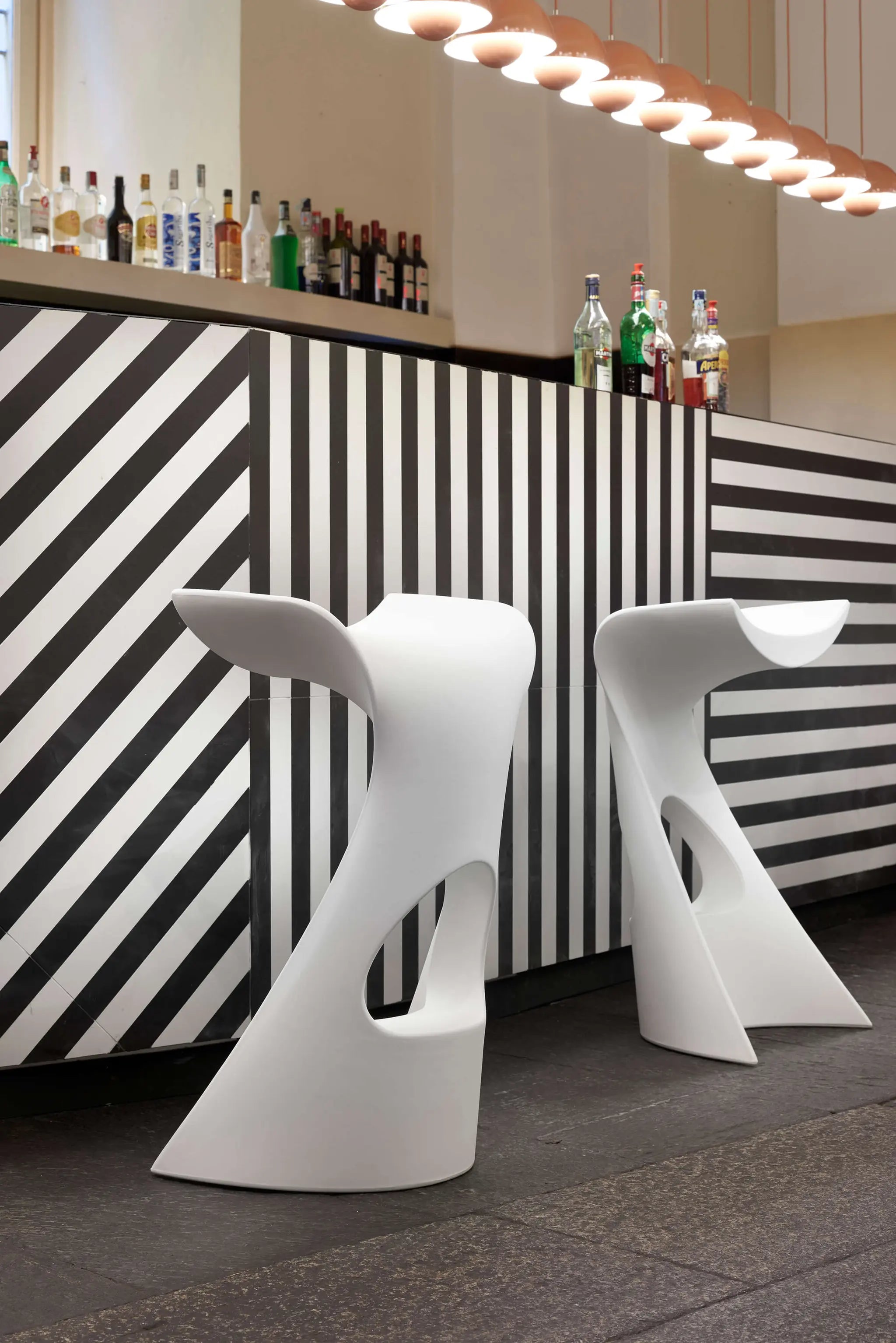 ouret_bar_design_blanc_pas_cher
