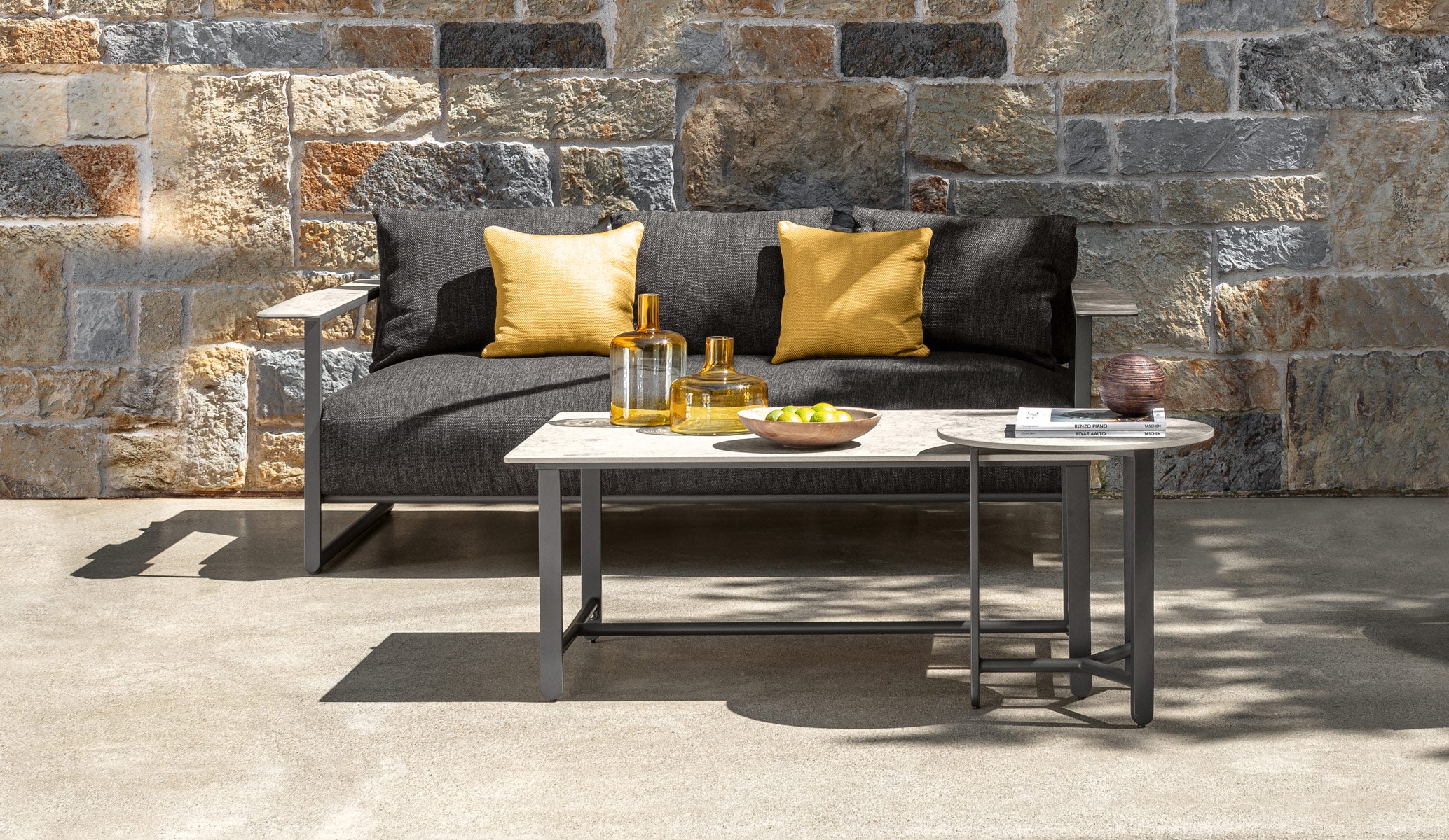 Table_cafe_Riviera_exterieur