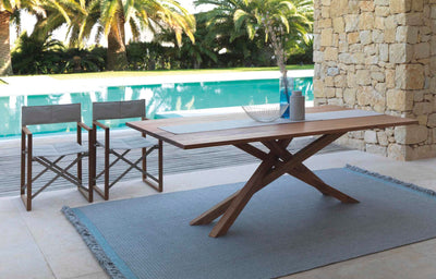 table_bois_pied_croise_exterieur